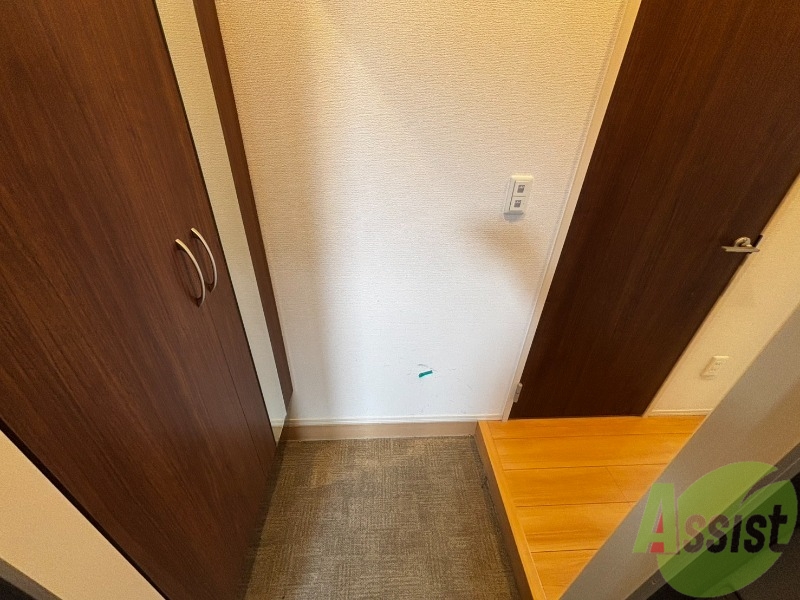 玄関　お掃除の際に手間なく簡単にでき、靴を多く置けます