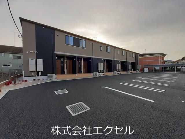建物外観　東秋留駅 徒歩 14分です。