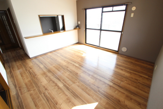 居室・リビング　※別部屋の写真です