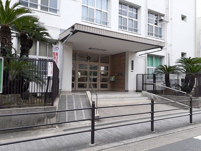 小学校　林寺小学校（小学校）まで272m