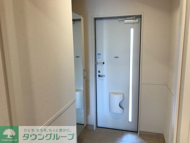 玄関　お問合せはタウンハウジングまで！※現地待合わせ相談可能