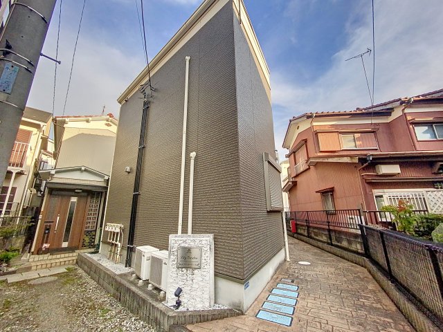 建物外観　南武線「平間駅」徒歩3分の駅チカアパートです。