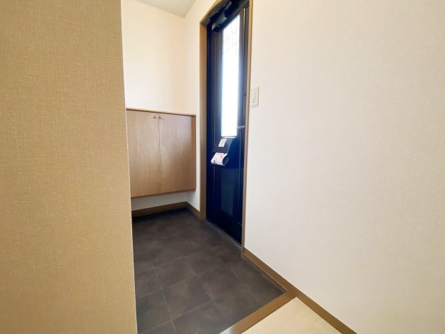 玄関　別号室の参考写真です。