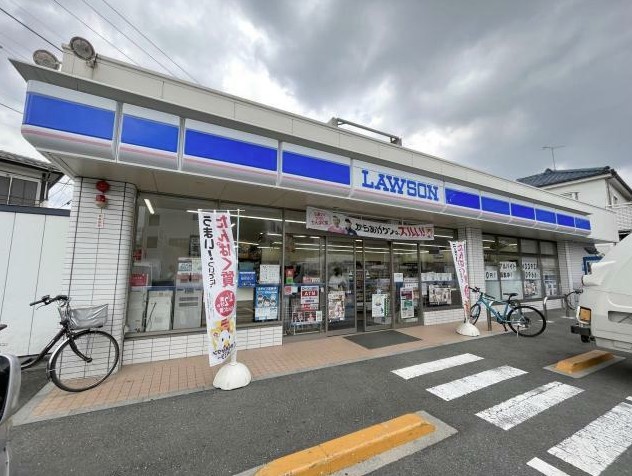 コンビニ　ローソン 杉並荻窪三丁目店（コンビニ）まで570m