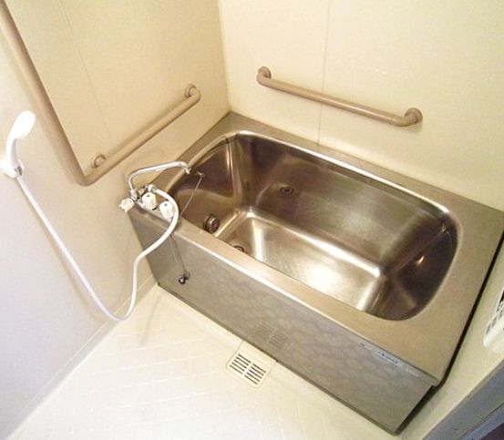 バス・シャワールーム　★044-299-8985までお気軽にお電話下さい♪