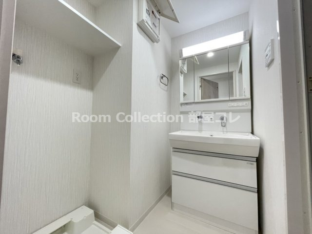 洗面設備　※同物件他部屋写真