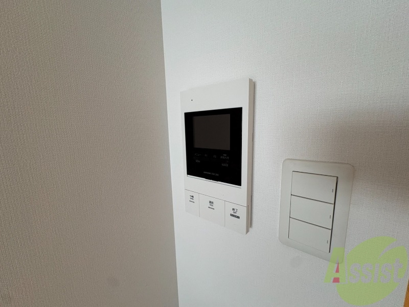 セキュリティ　ＴＶモニター付インターホンです。来客者の顔が見えるので安心！