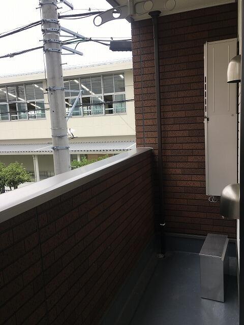 バルコニー　?