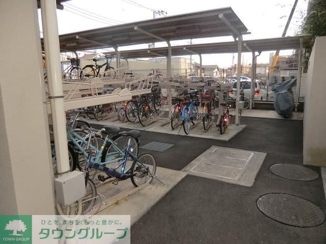 その他共有部分　屋根付き駐輪場