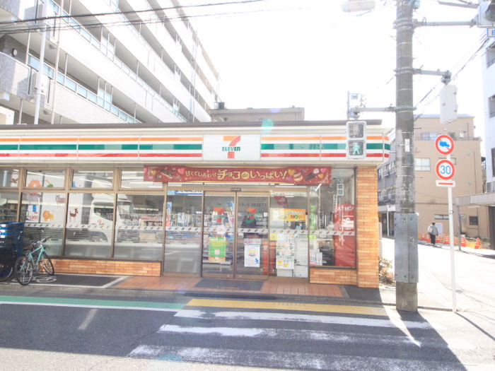 コンビニ　セブンイレブン杉並芦花公園店（コンビニ）まで286m