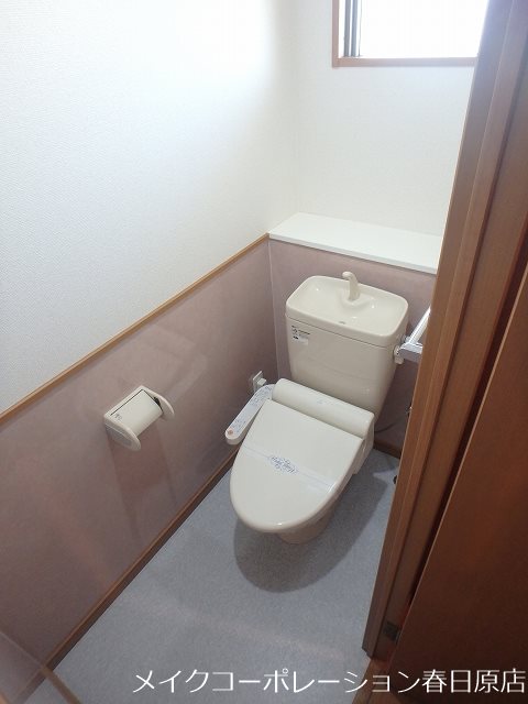 トイレ　写真は同型タイプ