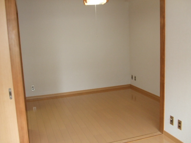 その他　洋室４．５帖