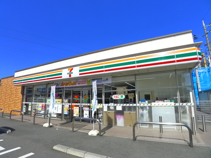 コンビニ　セブンイレブン（コンビニ）まで460m