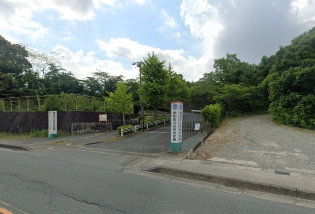 小学校　磐田市立向笠小学校（小学校）まで1750m