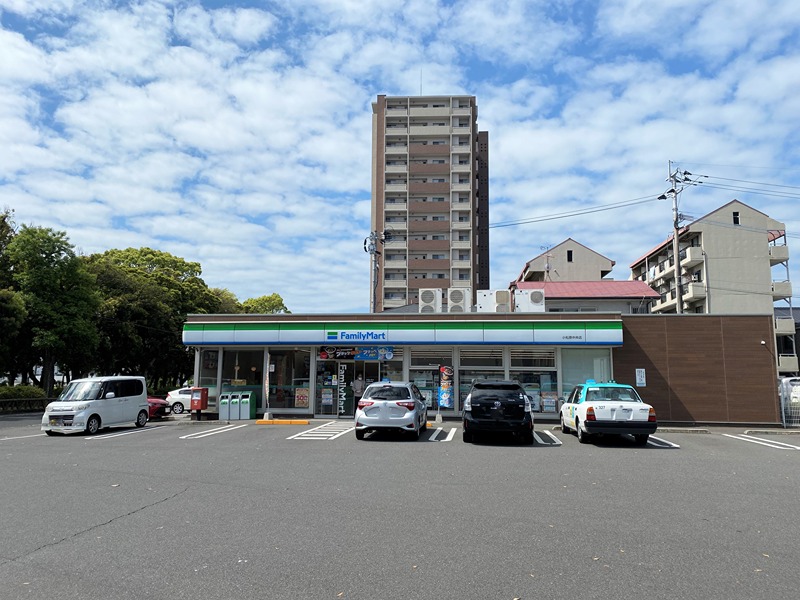 コンビニ　ファミリーマート 小松原中央店（コンビニ）まで610m