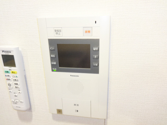 セキュリティ　防犯対策にもなるモニター付きインターホン完備☆