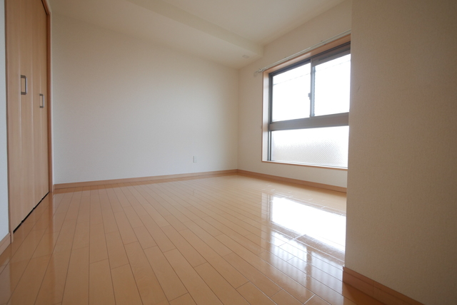 その他部屋・スペース　★明るい洋室で住み心地が良さそうですね★