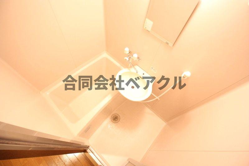 バス・シャワールーム　落ち着いた空間のお風呂です