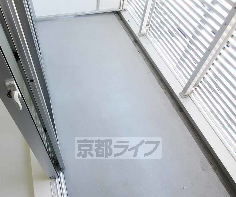 バルコニー　バルコニーも広々・