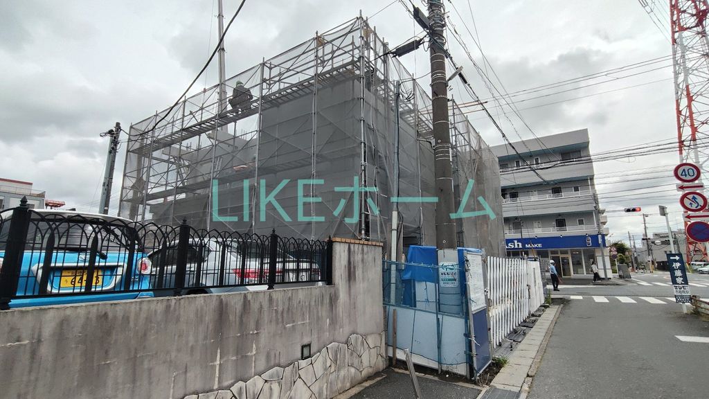 建物外観　駐車場