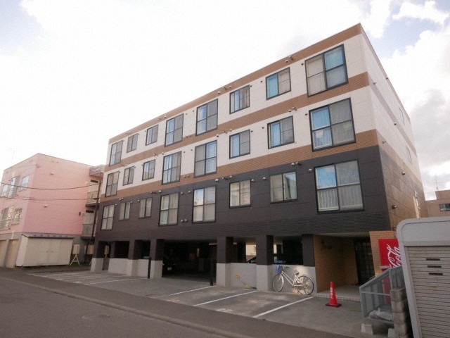 建物外観　人気の対面キッチンタイプです☆