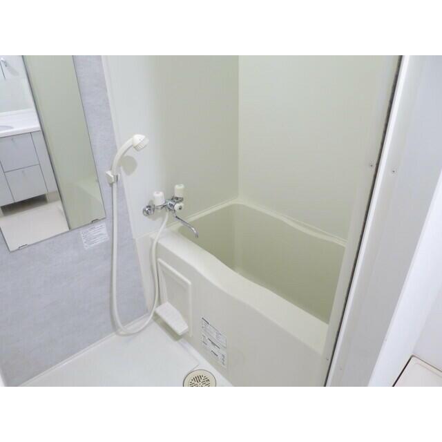バス・シャワールーム　?