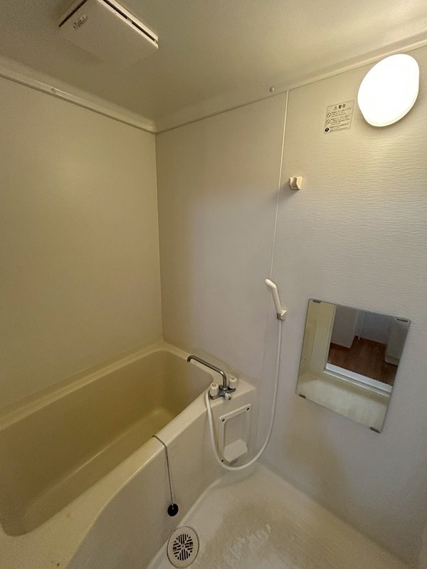 バス・シャワールーム　別部屋参考写真