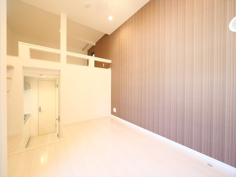 その他　洋室6.1帖　上階ロフト5.4帖（収納でも部屋でも使えます）