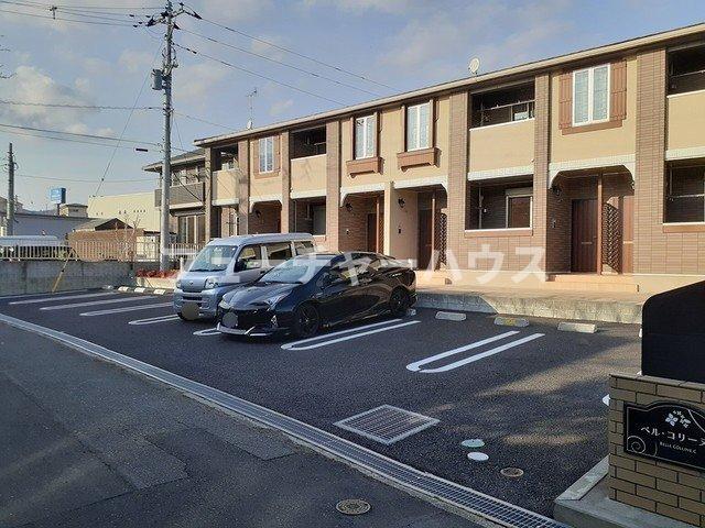 駐車場　駐車スペースもあります