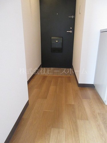 玄関　※別号室参考写真