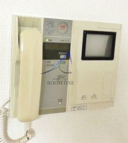 セキュリティ　モニター付きインターホンです。