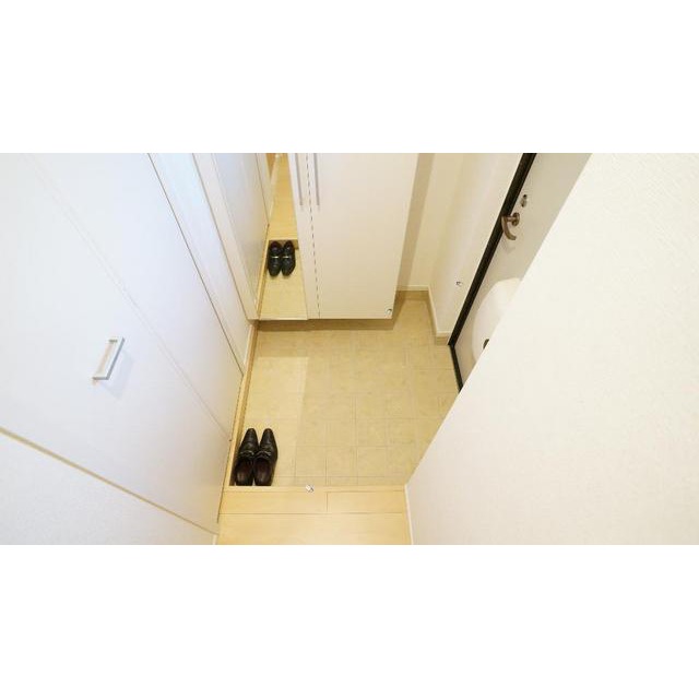 玄関　同仕様タイプ