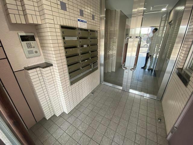エントランス　エントランス部分