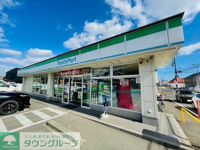 コンビニ　ファミリーマート名取植松一丁目店（コンビニ）まで840m