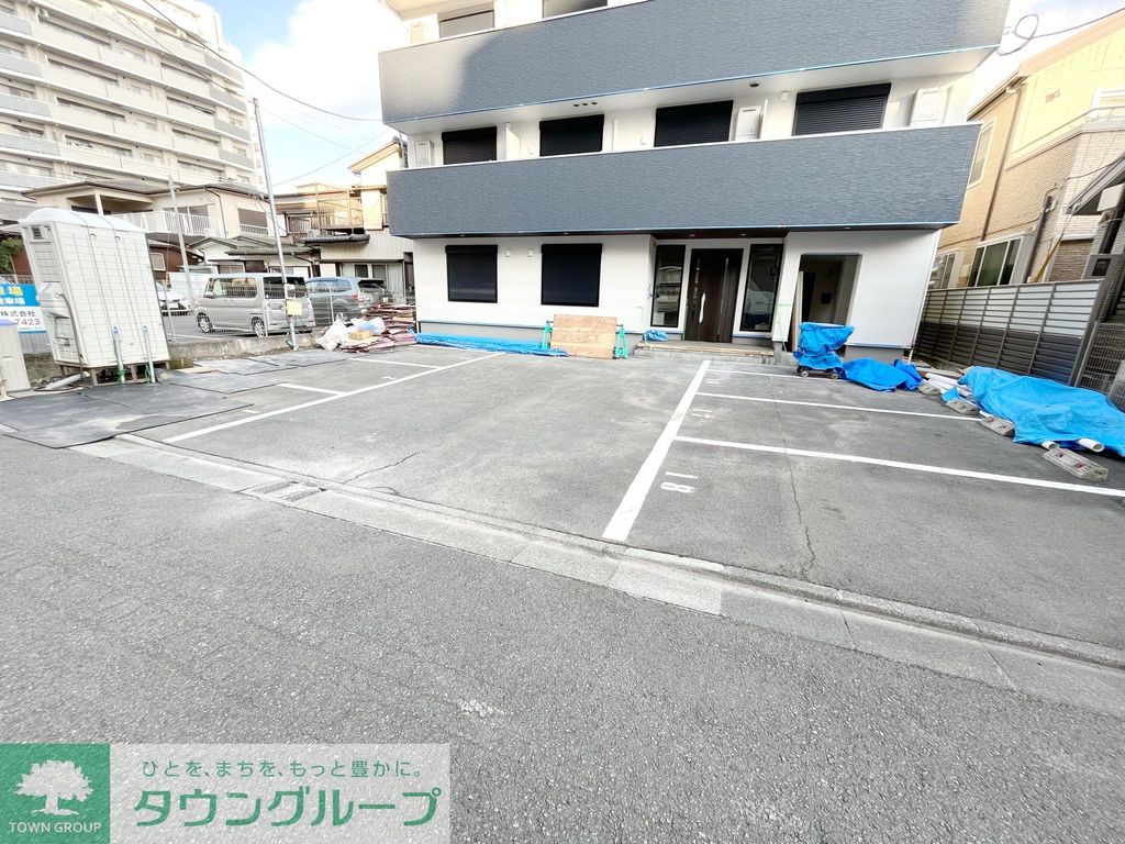 駐車場　駐車場