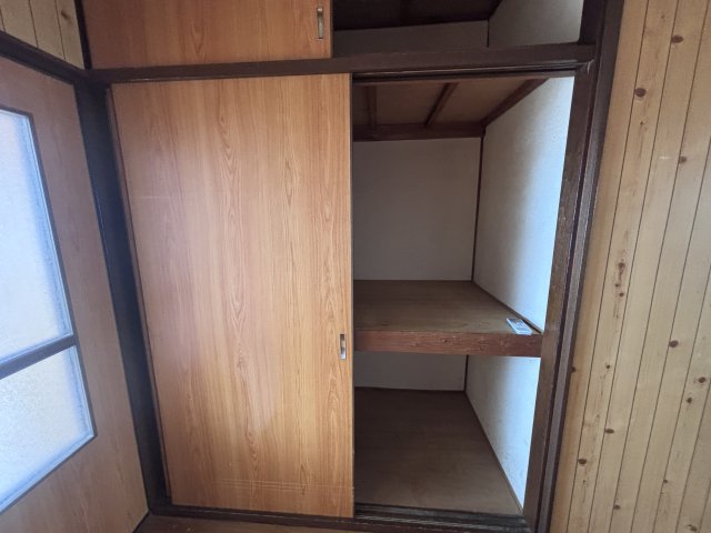 レジデンス城の下の内装写真