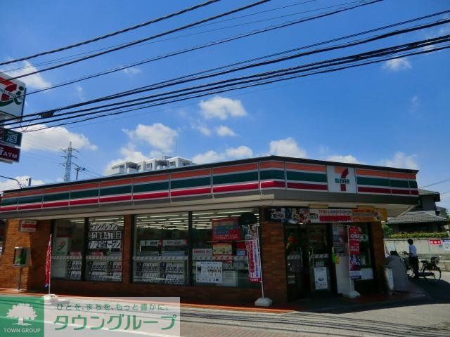 コンビニ　セブンイレブン（コンビニ）まで50m