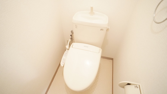 トイレ　シャワー付きトイレ