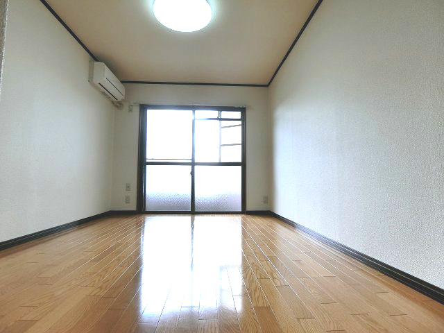 居室・リビング　使いやすい居室です