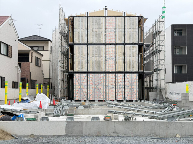 建物外観　現地建築中