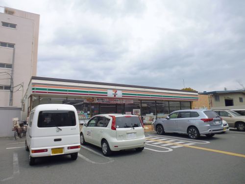 コンビニ　セブン－イレブン 明石山下町店（コンビニ）まで259m