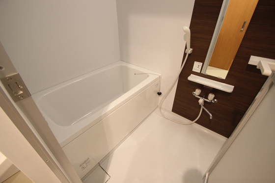 バス・シャワールーム　※他部屋のお写真になります