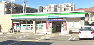 コンビニ　ファミリーマート垂水泉が丘二丁目店（コンビニ）まで332m