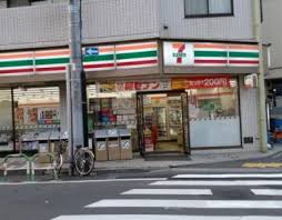 コンビニ　セブンイレブン 荒川尾竹橋店（コンビニ）まで106m