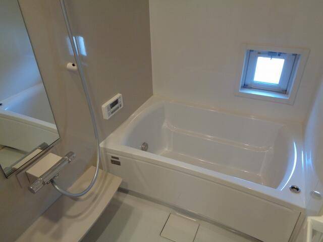 バス・シャワールーム　追焚機能付きです