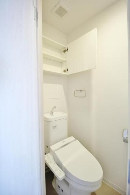 トイレ　ゆったりとした空間のトイレです