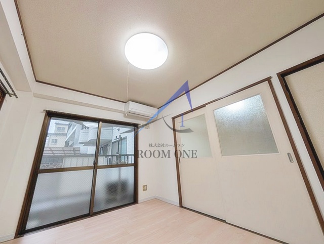 居室・リビング　洋室のお部屋です。