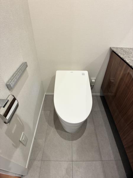トイレ　落ち着いたトイレです