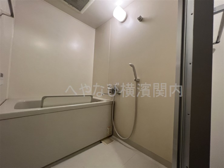 バス・シャワールーム　他号室　同施工参考写真