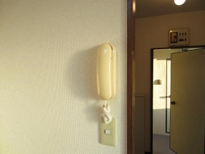 セキュリティ　ＴＶモニターフォンに変更予定です。